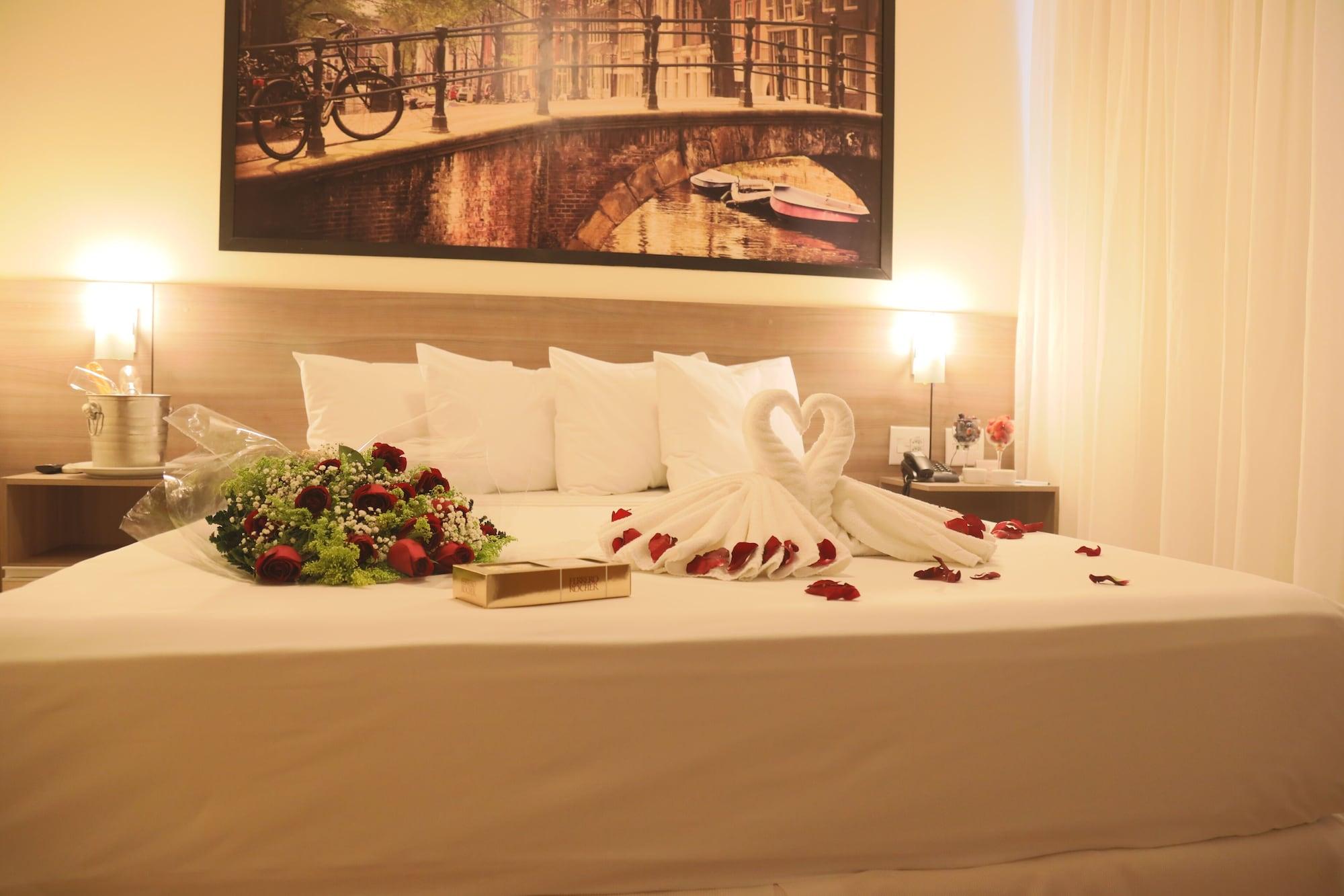 Hotel Amsterdam مونتيس كلاروس المظهر الخارجي الصورة