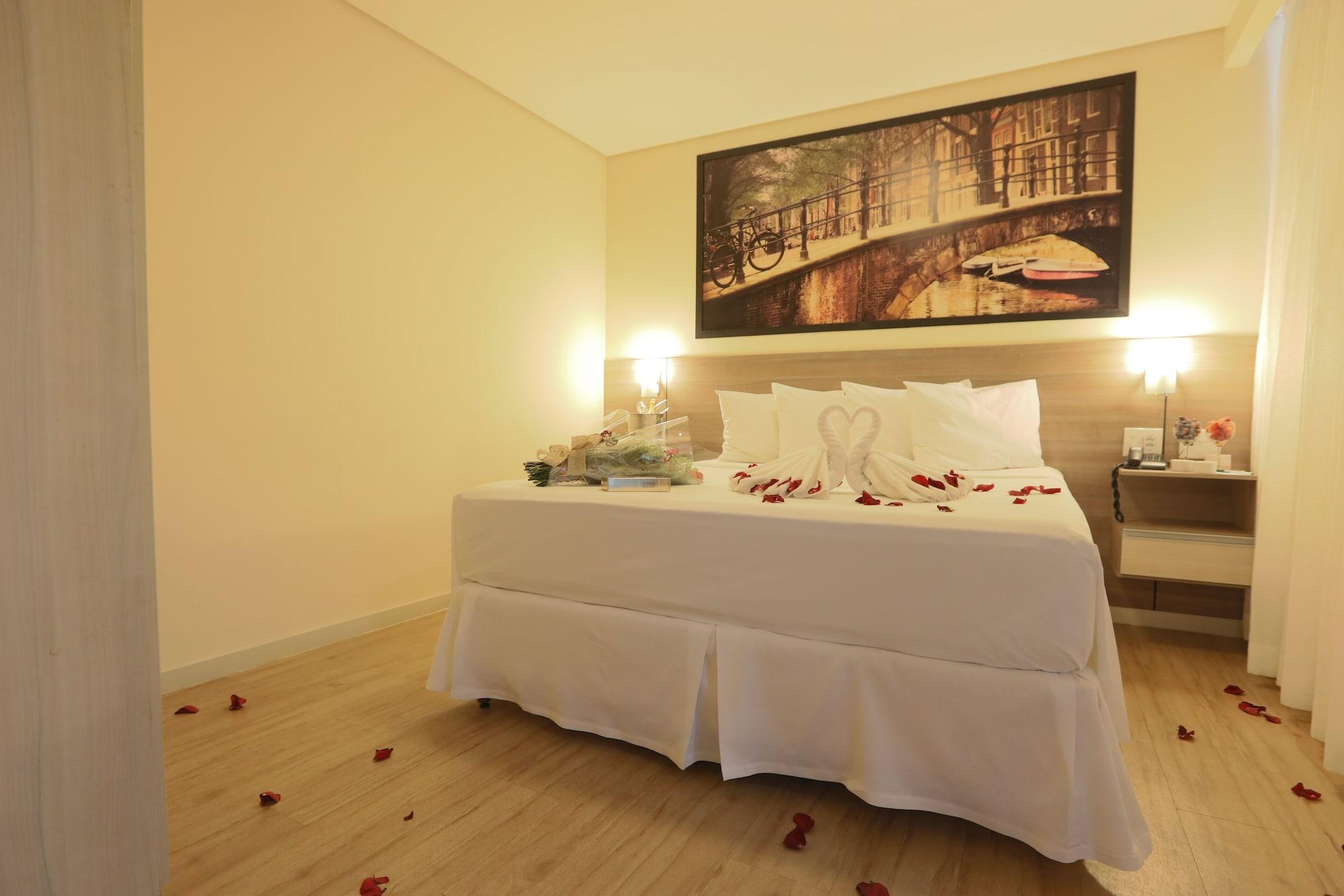 Hotel Amsterdam مونتيس كلاروس المظهر الخارجي الصورة