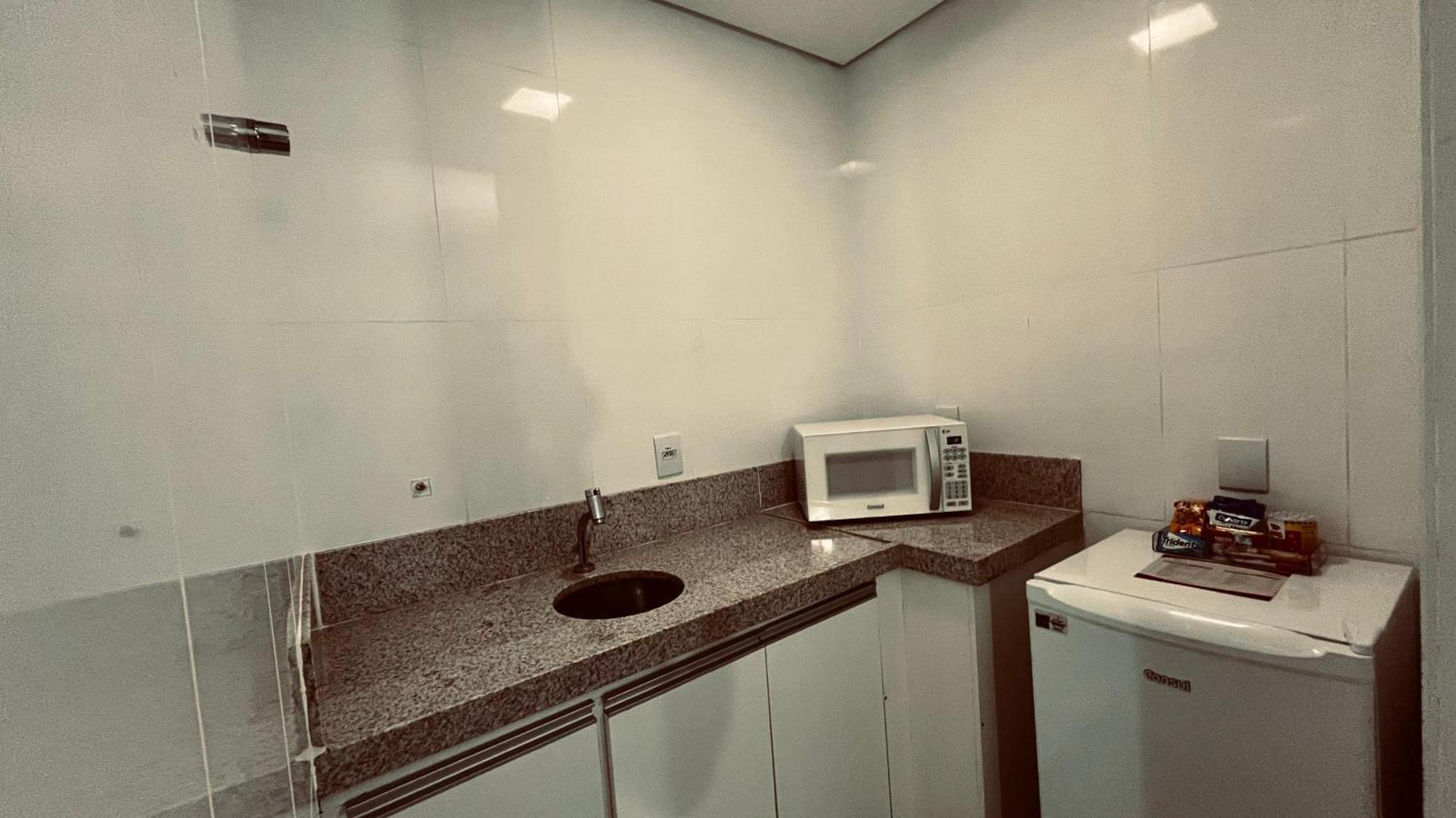 Hotel Amsterdam مونتيس كلاروس المظهر الخارجي الصورة
