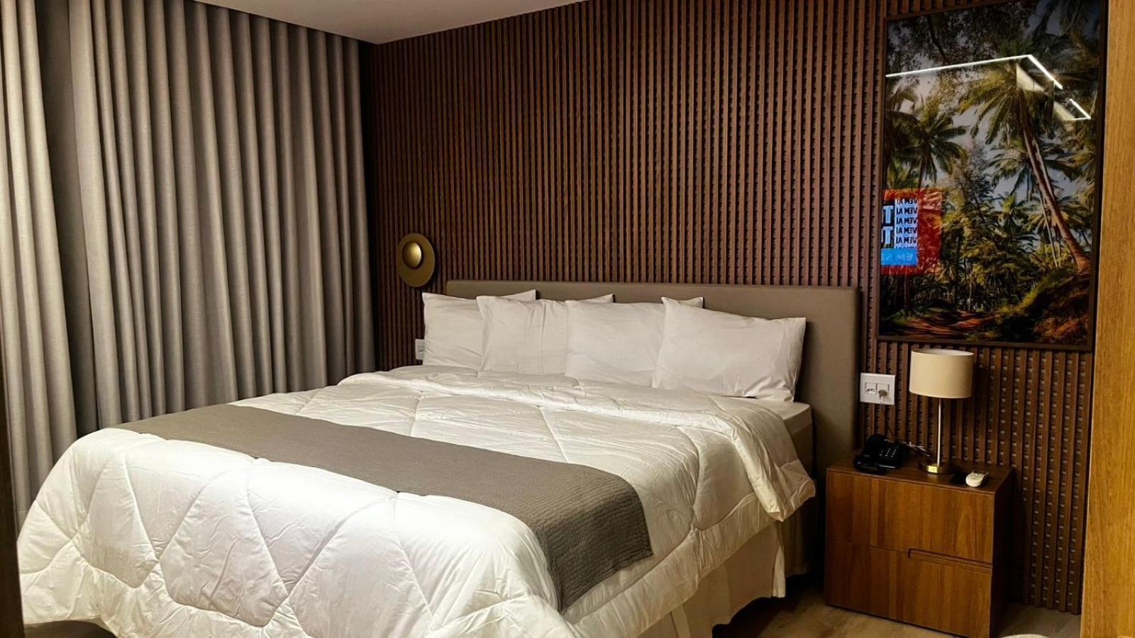 Hotel Amsterdam مونتيس كلاروس المظهر الخارجي الصورة